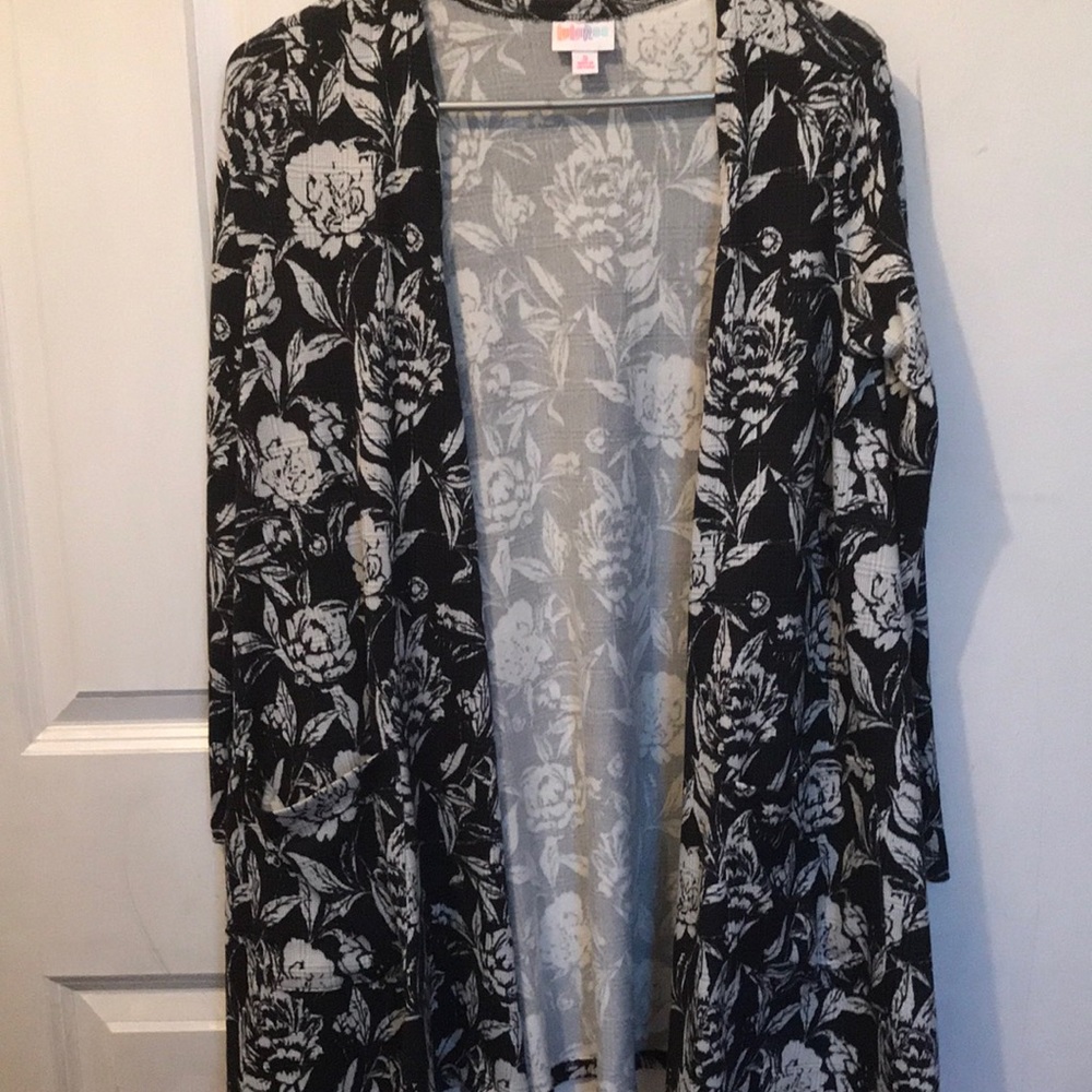 Women’s small Caroline